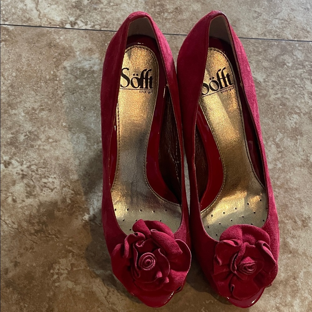 Söfft Red Suede Peep-Toe Heels with Rose Applique